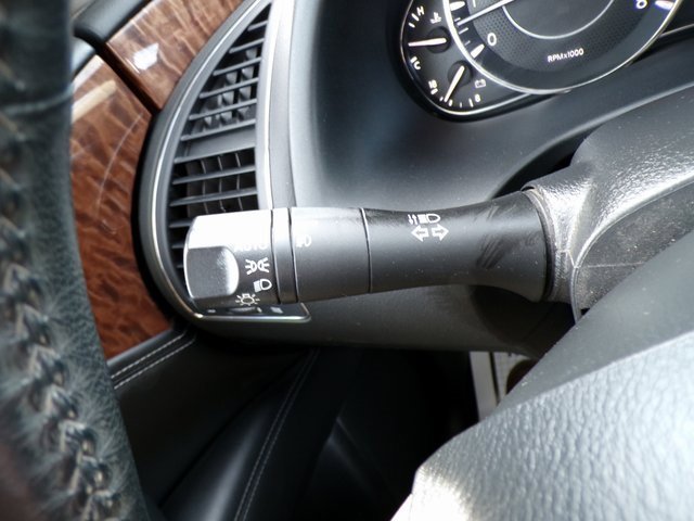 Used 2018 Nissan Armada Platinum w/ Captain Seat Package image 21