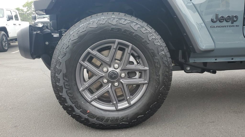 New 2026 Jeep Gladiator Sport image 7