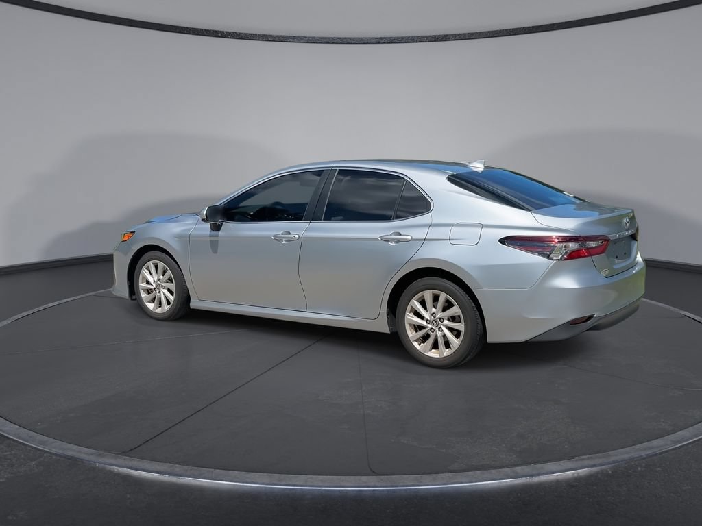 Used 2023 Toyota Camry LE FWD image 6