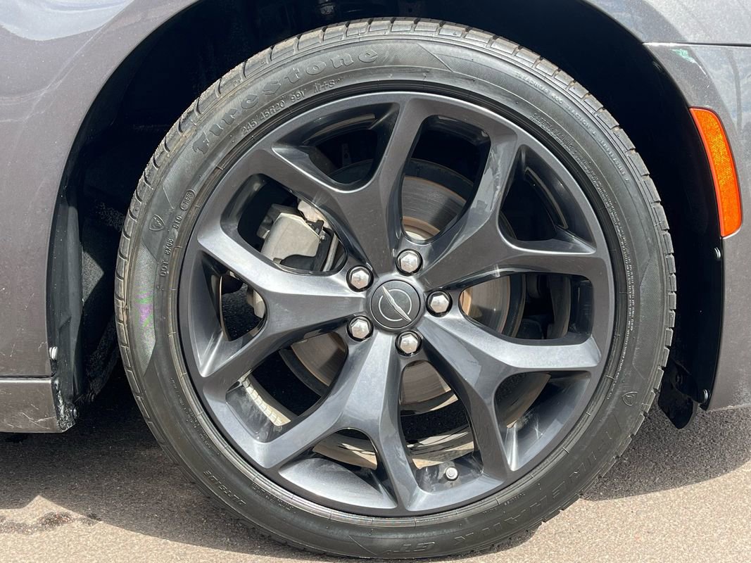 Used 2023 Chrysler 300 S image 9