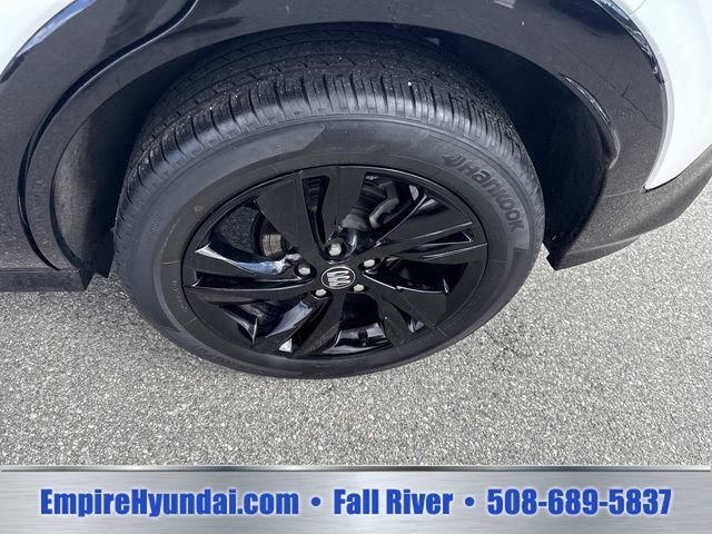 Used 2024 Buick Encore GX Sport Touring AWD/4WD image 11