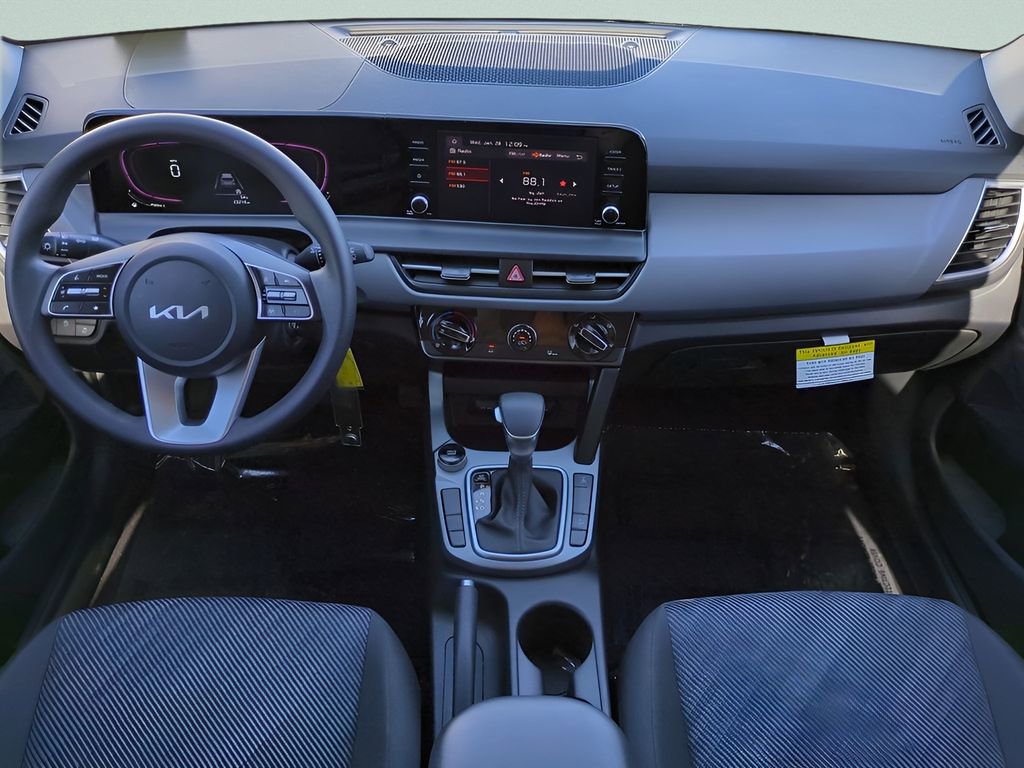 Used 2024 Kia Seltos LX image 15
