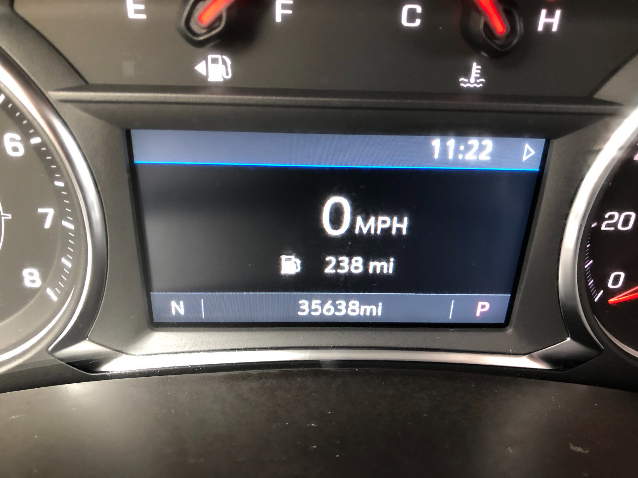 Used 2024 GMC Terrain SLT image 15