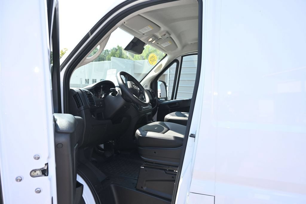 Used 2026 RAM ProMaster 2500 w/ Convenience Group FWD image 23