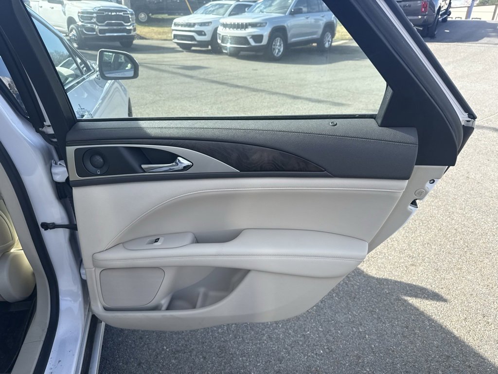 Used 2020 Lincoln MKZ Reserve w/ Elements Package image 34