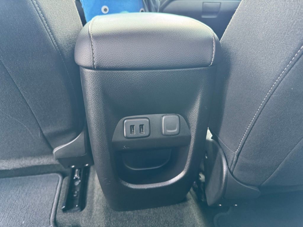 Used 2016 GMC Canyon SLE image 34