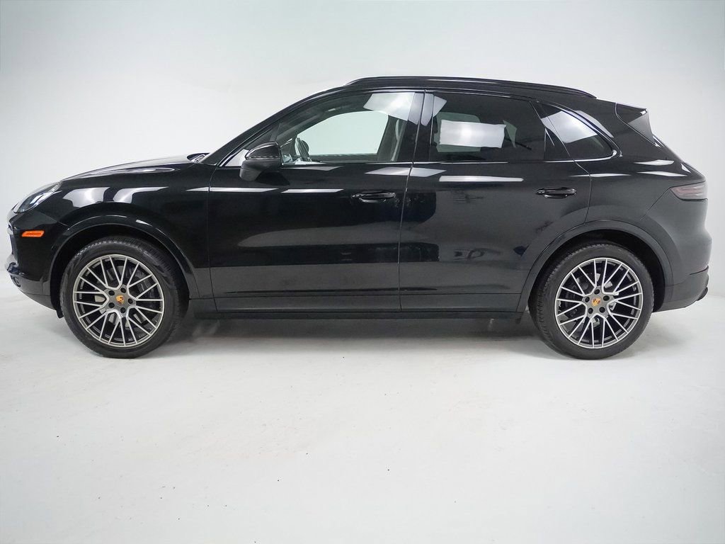 Certified 2023 Porsche Cayenne Platinum Edition video 2