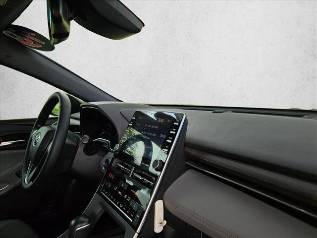 Used 2019 Toyota Avalon XLE FWD image 16