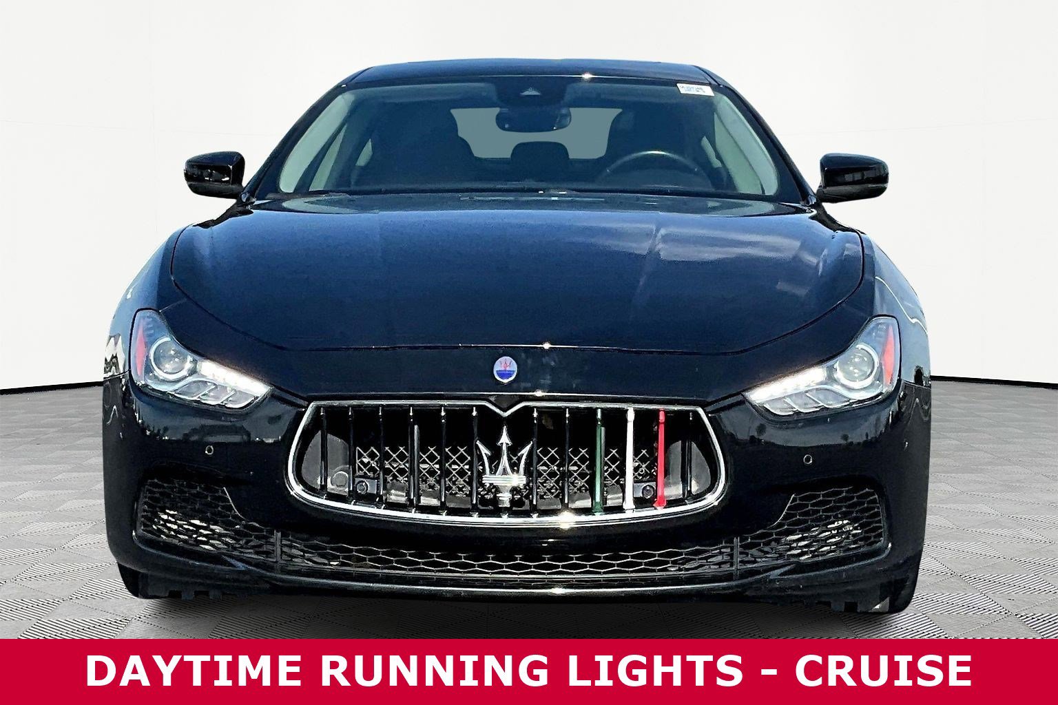Used 2017 Maserati Ghibli S Q4 AWD/4WD image 2