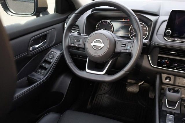 Certified 2024 Nissan Rogue SV w/ SV Premium Package AWD/4WD image 25