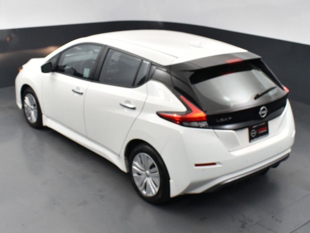 Used 2024 Nissan Leaf S image 48