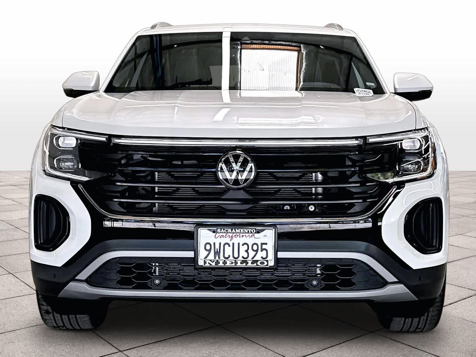 Certified 2026 Volkswagen Atlas Cross Sport SEL w/ Adventure Package AWD/4WD image 2