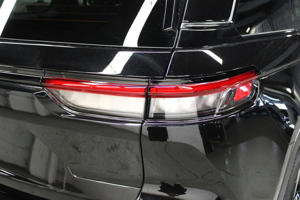 New 2025 Jeep Grand Cherokee Altitude image 36