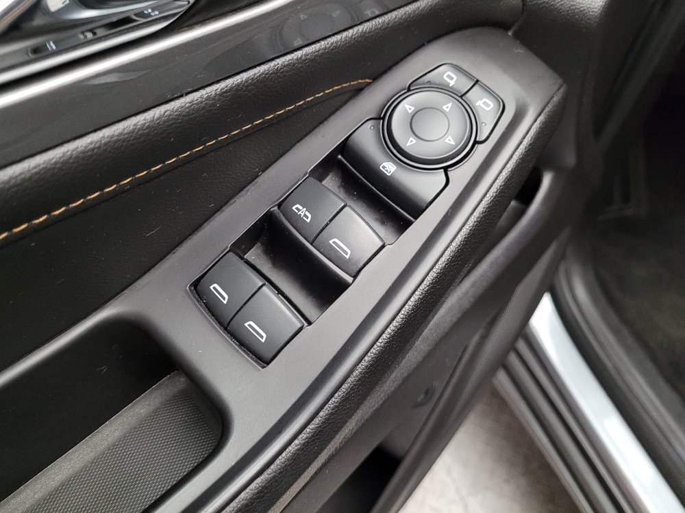 Used 2019 Chevrolet Traverse LT image 27