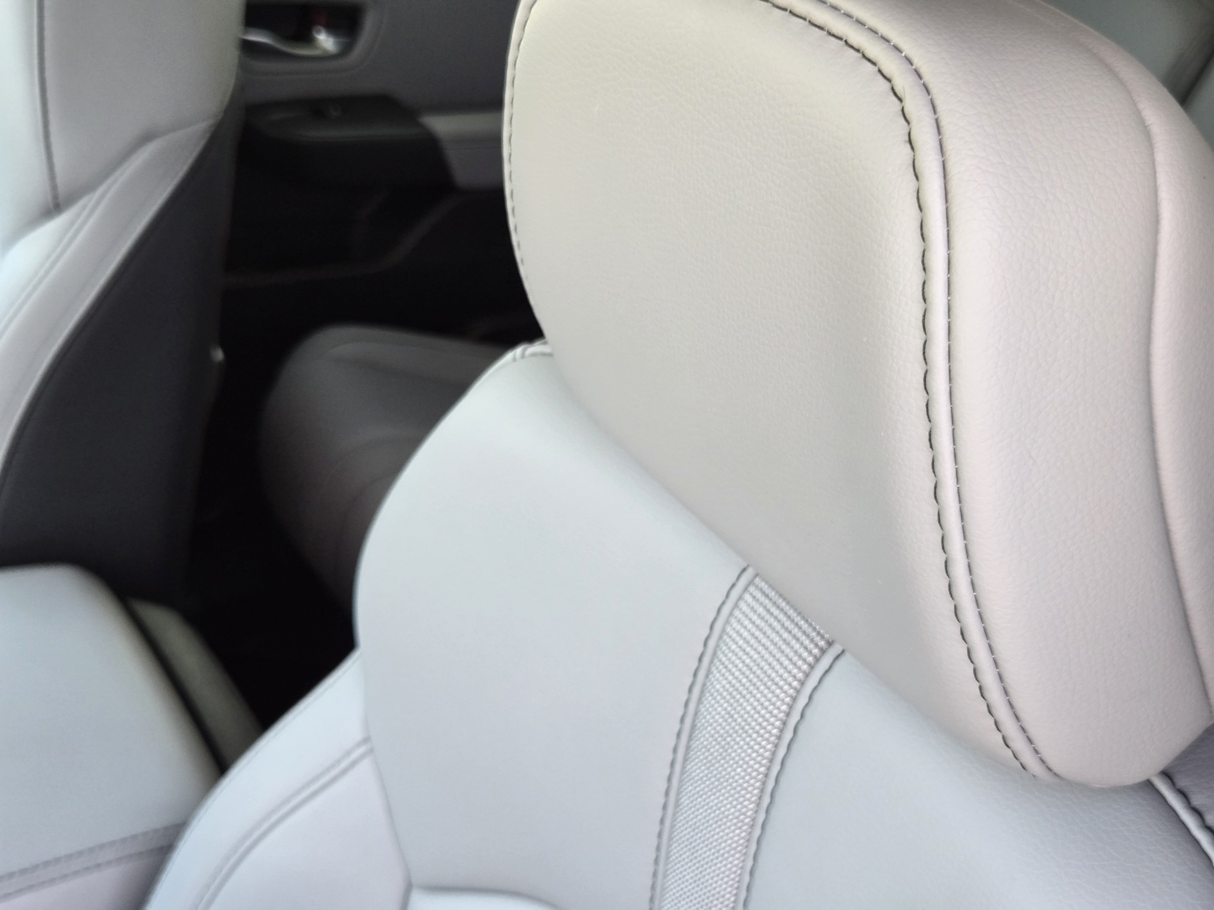 Certified 2025 Honda Pilot EX-L image 15