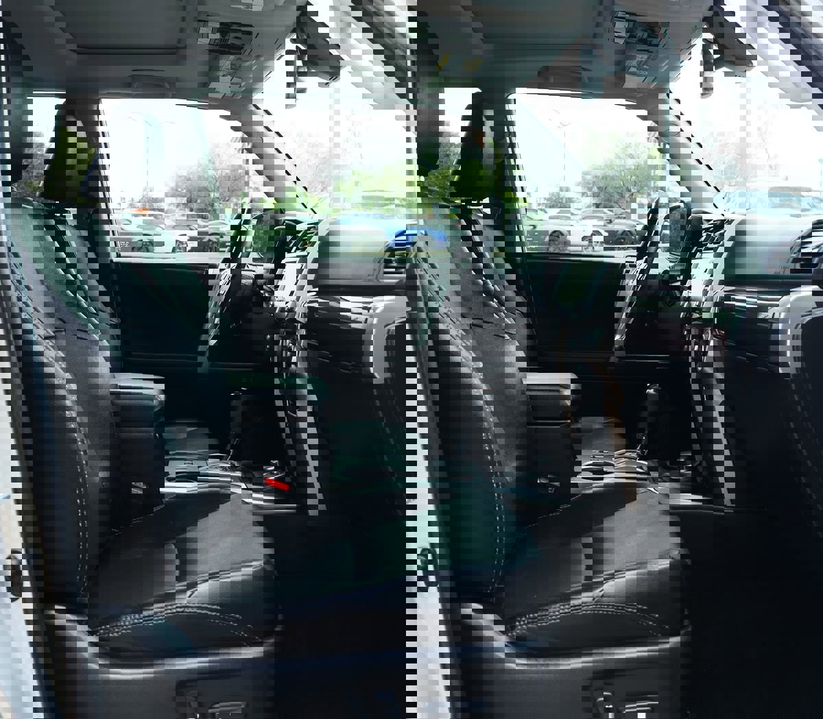 Used 2022 Toyota 4Runner Limited AWD/4WD image 39