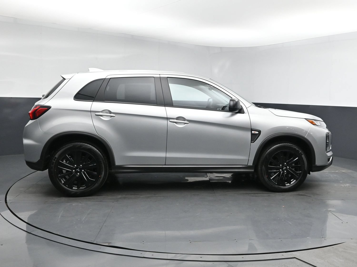 New 2026 Mitsubishi Outlander Sport LE AWD/4WD image 3