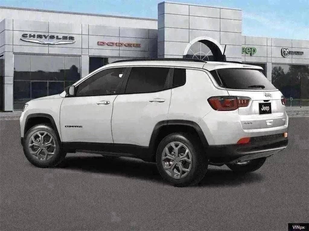 New 2024 Jeep Compass Latitude AWD/4WD image 4