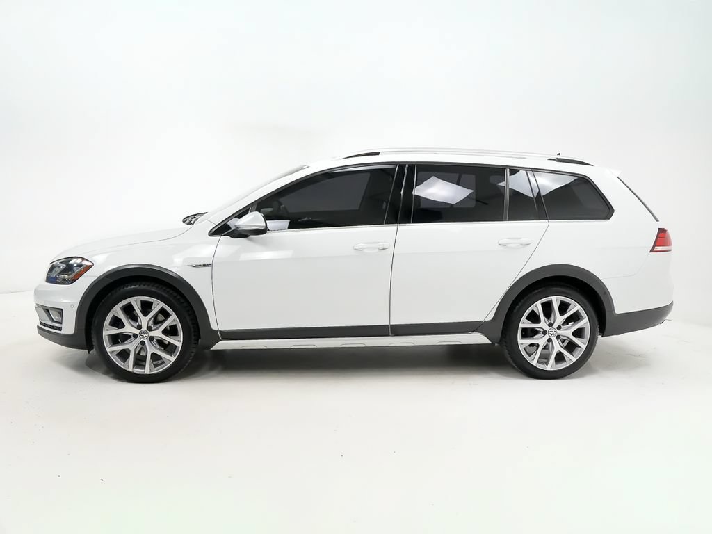 Used 2019 Volkswagen Golf Alltrack SEL AWD/4WD image 2