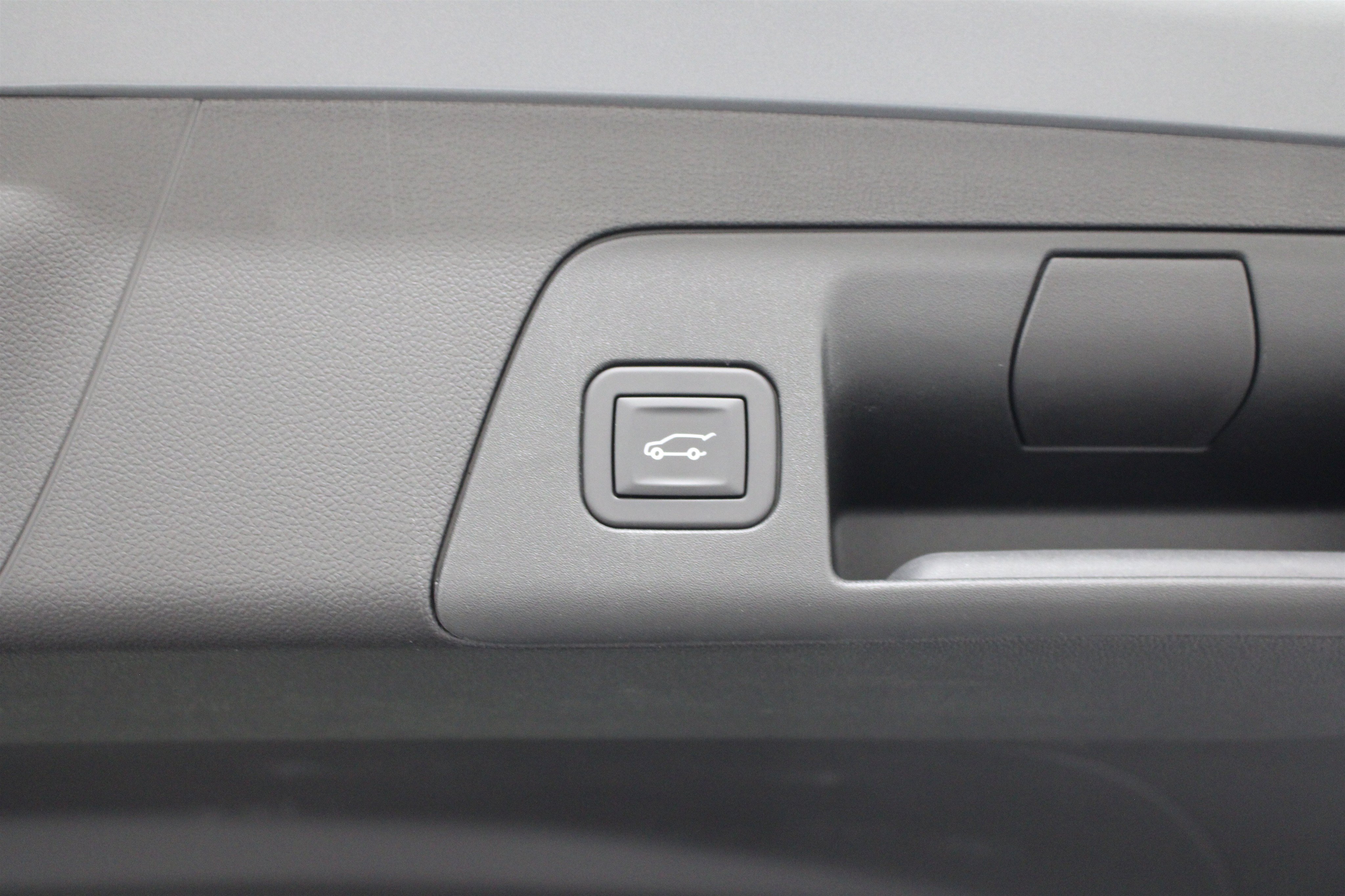 Used 2025 Buick Envision Avenir AWD/4WD image 27