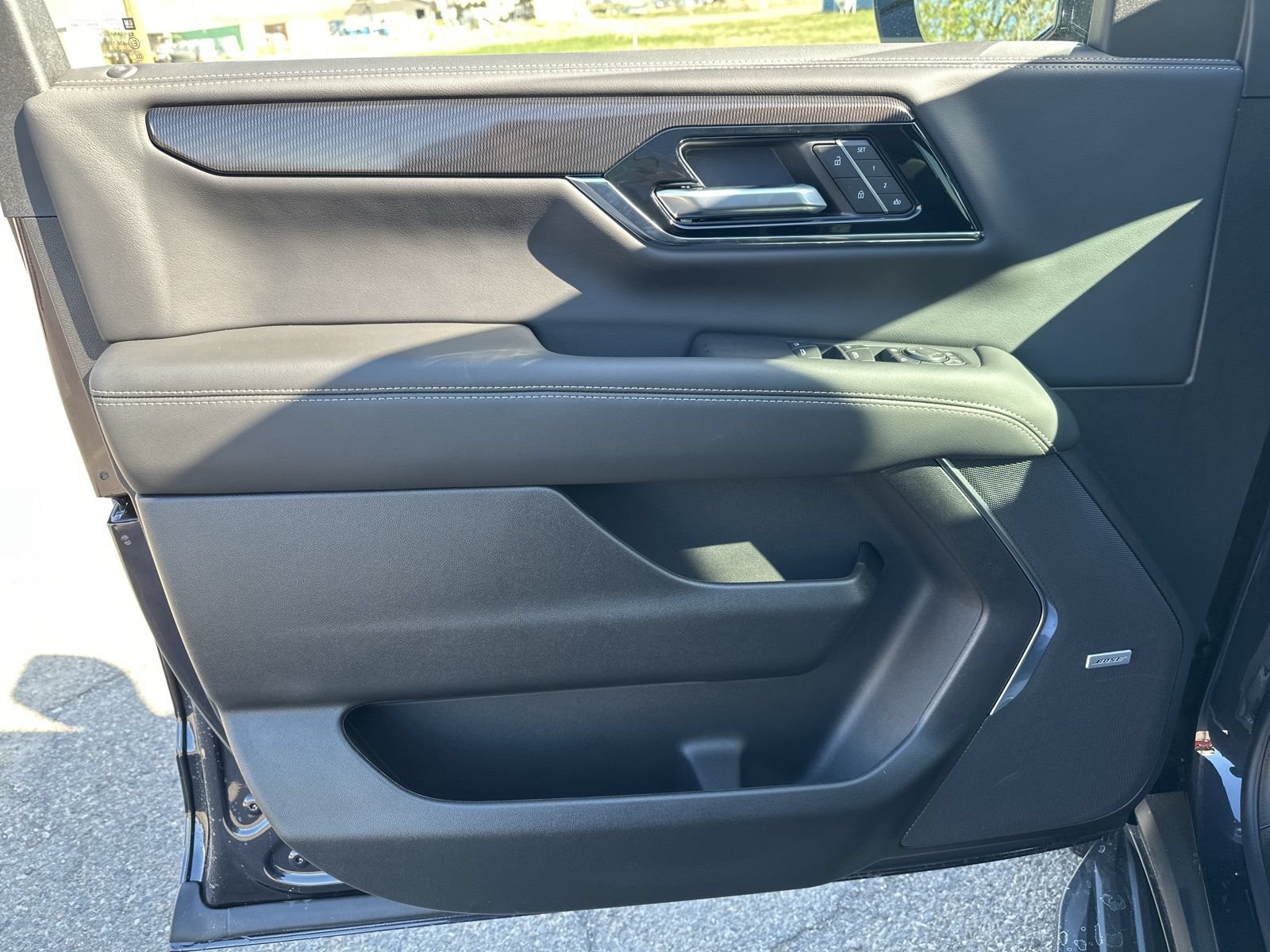 New 2026 GMC Yukon XL Elevation AWD/4WD image 6