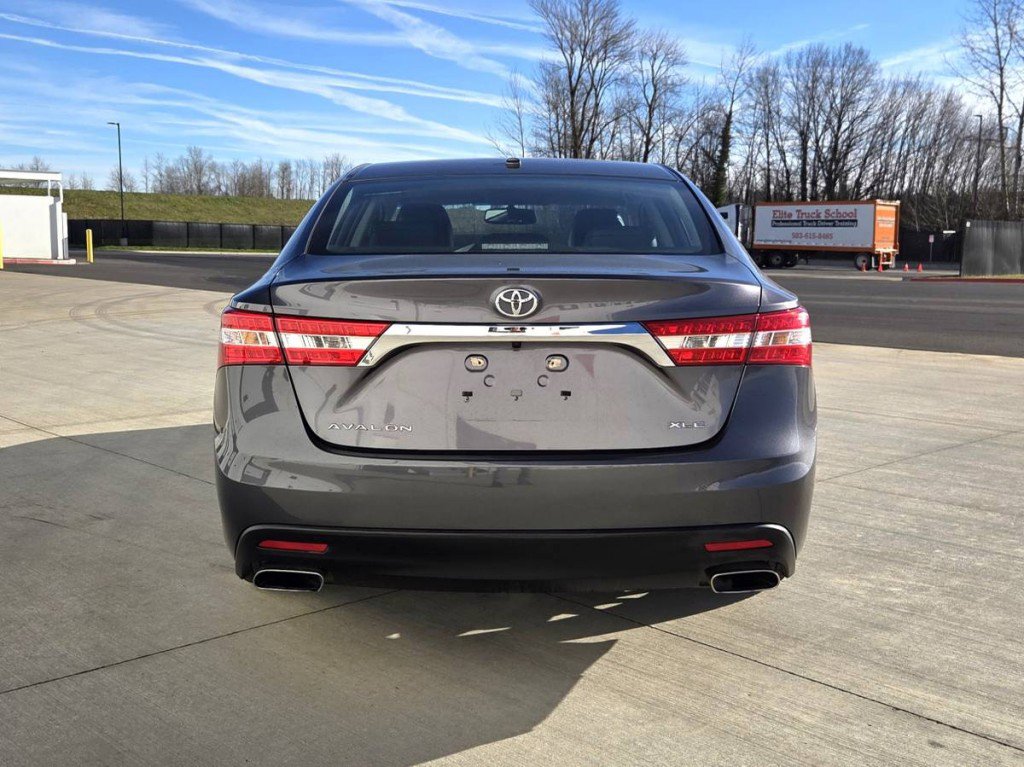 Used 2015 Toyota Avalon XLE Touring image 6