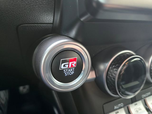 Used 2022 Toyota GR86 Premium w/ ALL Weather Mat Package (TMS) image 25