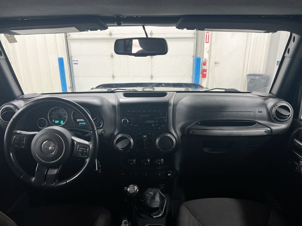 Used 2017 Jeep Wrangler Unlimited Sport w/ Quick Order Package 23S AWD/4WD image 10