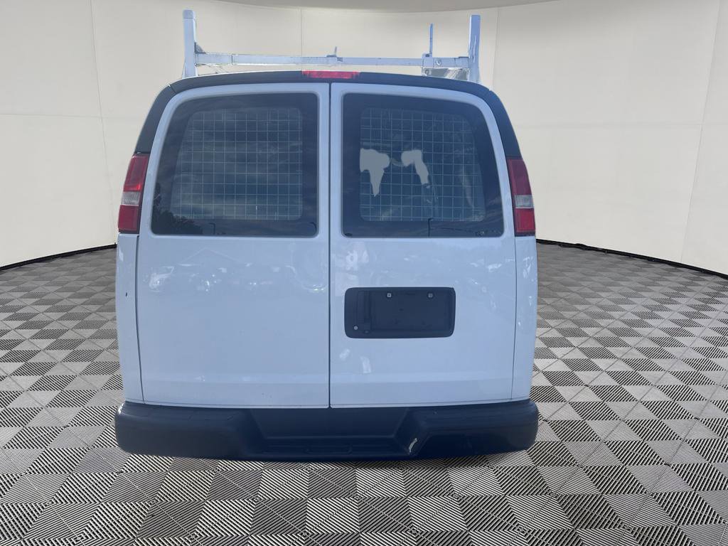 Used 2016 GMC Savana 3500 Extended RWD image 13