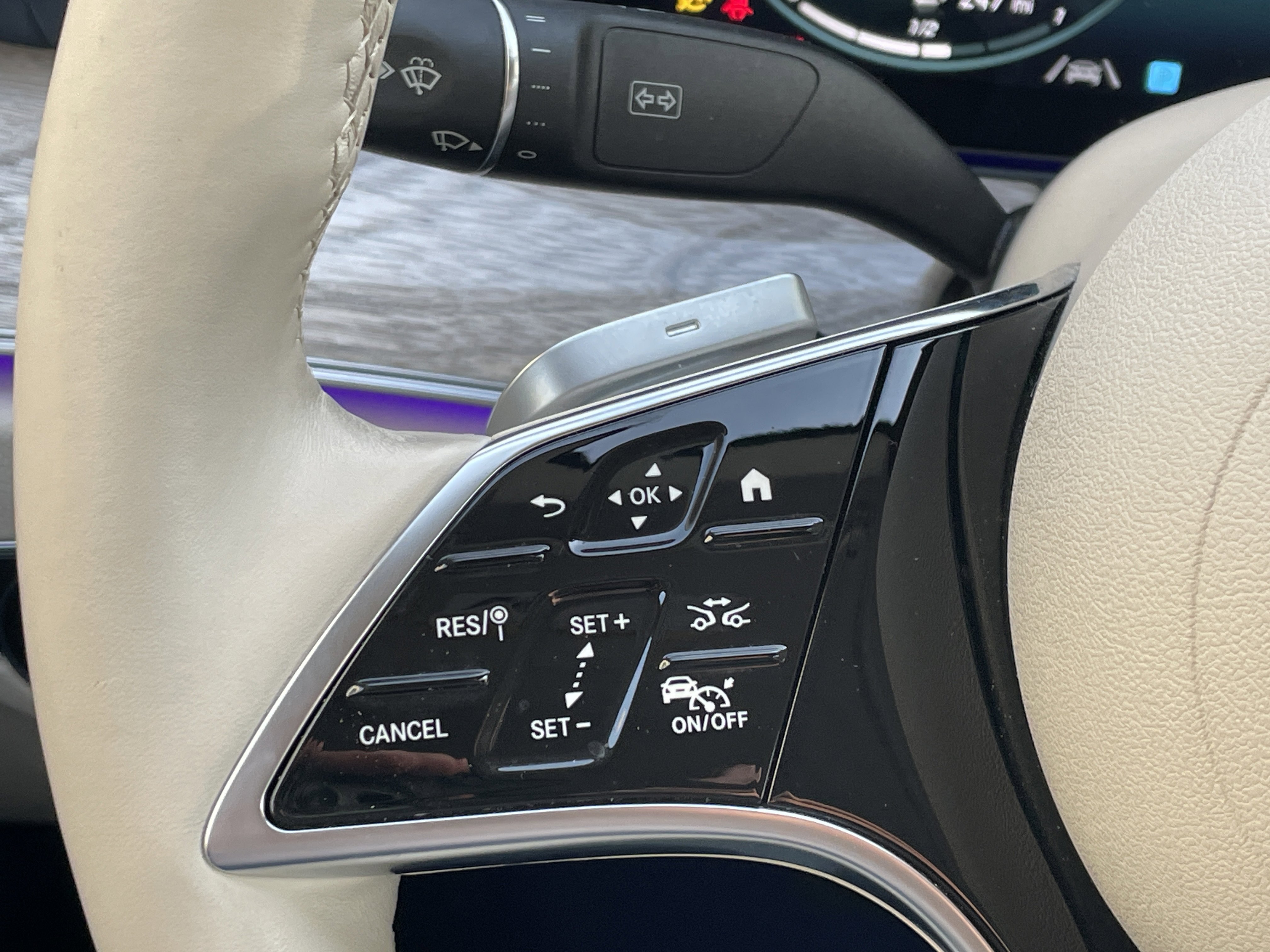 Certified 2023 Mercedes-Benz E 450 Cabriolet image 35