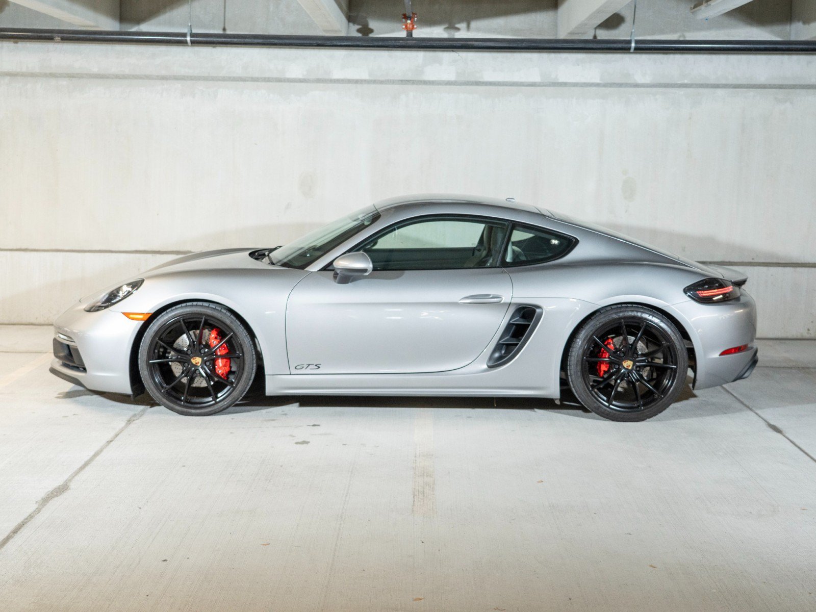 Certified 2018 Porsche 718 Cayman GTS RWD image 2