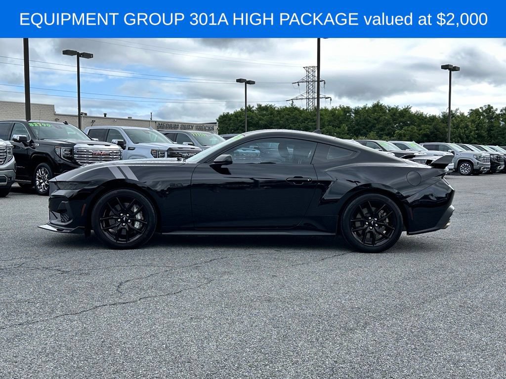 Used 2024 Ford Mustang GT RWD image 7