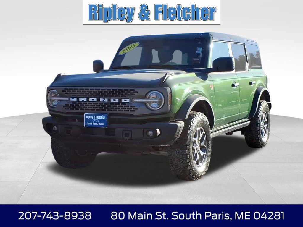 Used 2025 Ford Bronco Badlands image 1