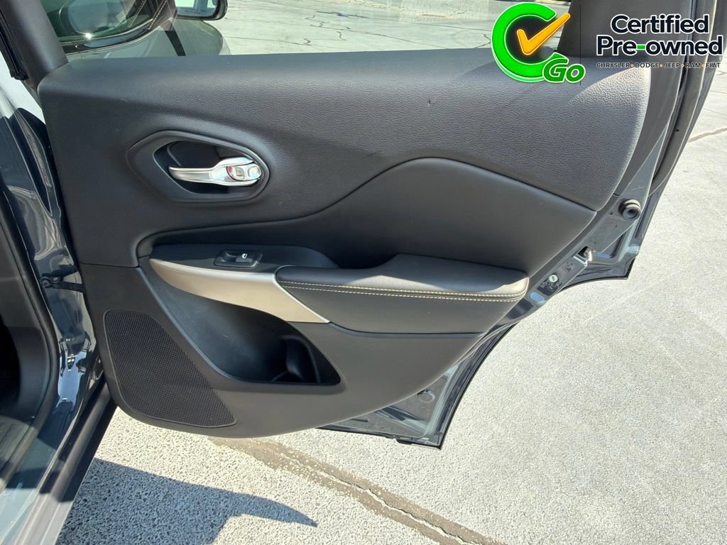 Certified 2018 Jeep Cherokee Limited FWD image 22