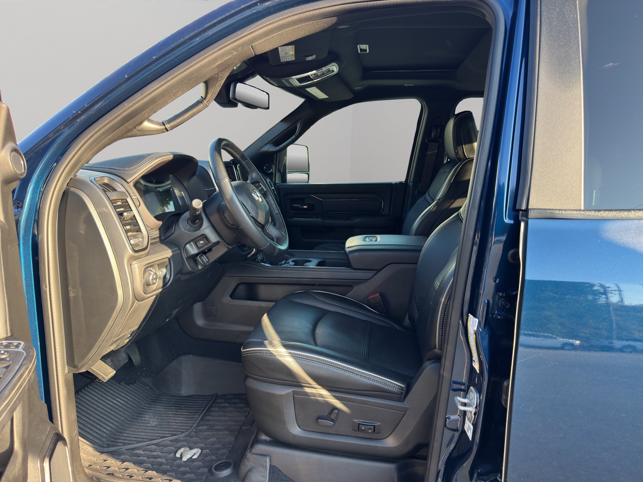 Used 2024 RAM 2500 Rebel w/ Level 2 Equipment Group AWD/4WD image 4