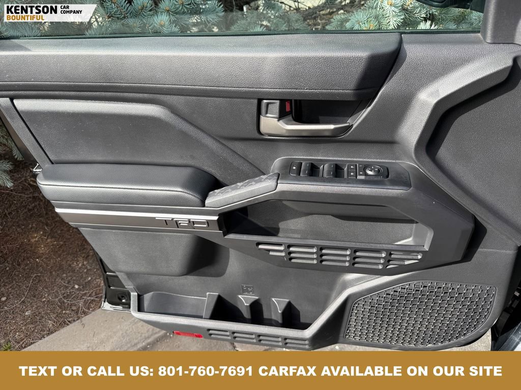 Used 2025 Toyota Tacoma TRD Off-Road image 21