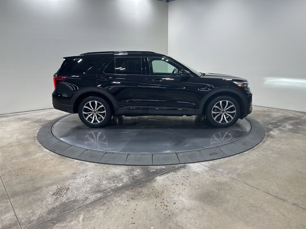 Used 2020 Ford Explorer ST w/ Premium Technology Package image 5