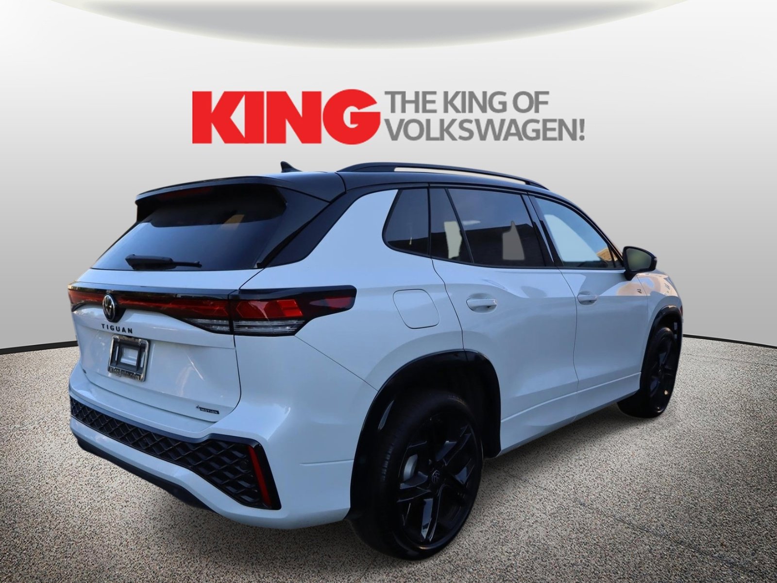 New 2026 Volkswagen Tiguan SE R-Line AWD/4WD video 2