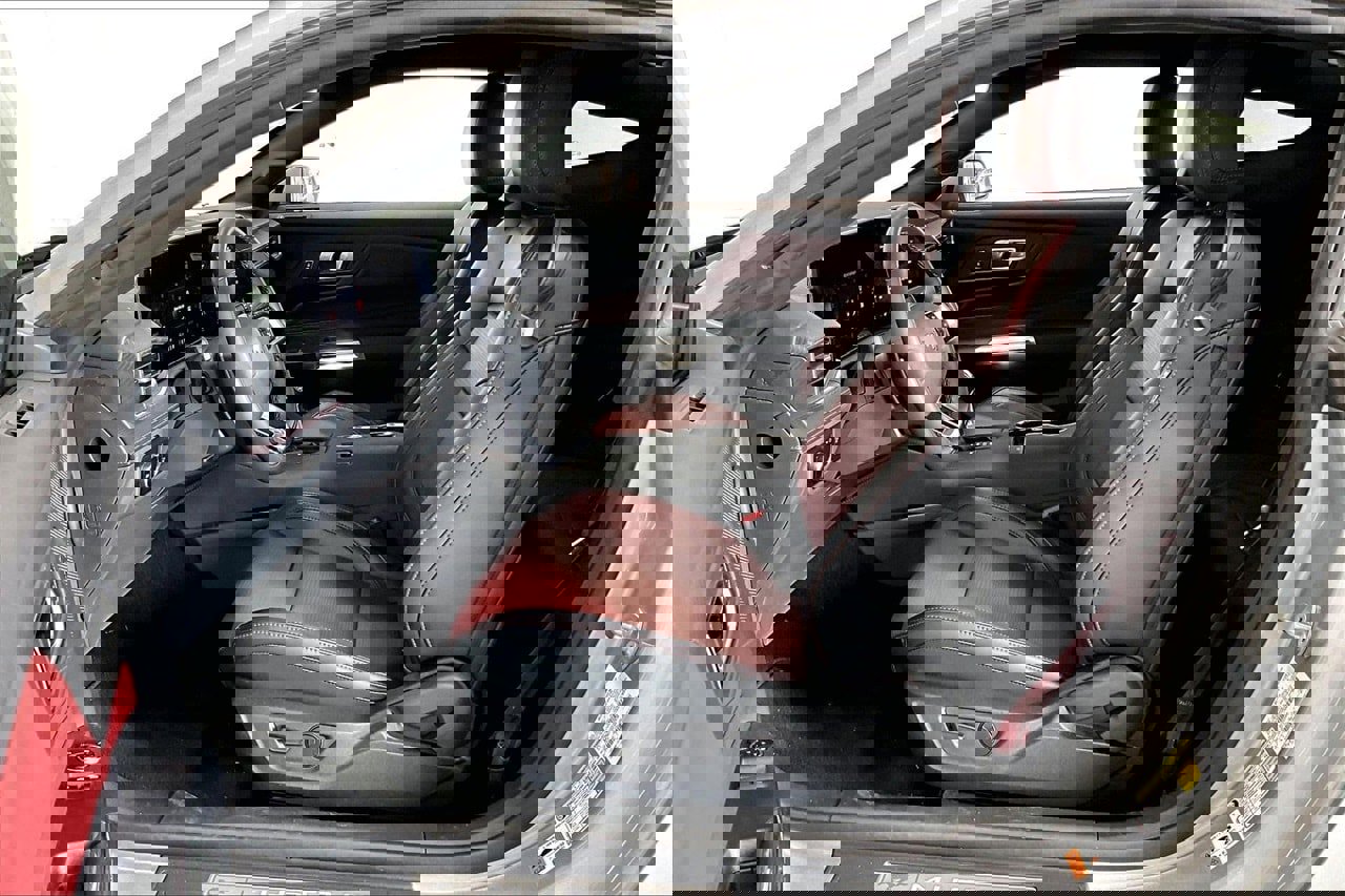 Used 2025 Ford Mustang GT Premium image 15