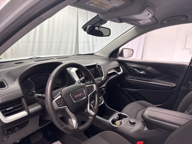 Used 2022 GMC Terrain SLE image 10