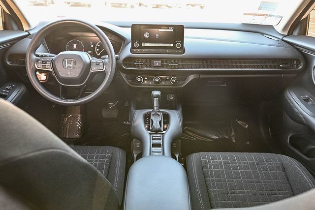 Used 2025 Honda HR-V LX image 15