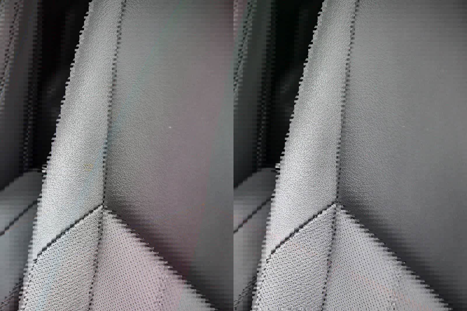 Used 2025 Land Rover Range Rover Velar Dynamic SE image 27