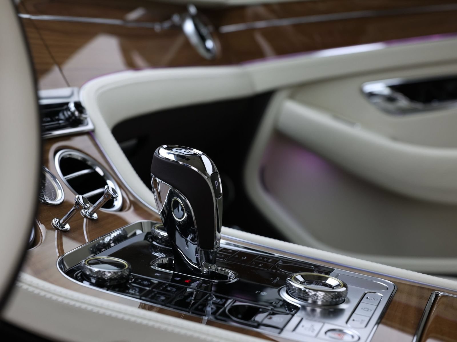 New 2026 Bentley Continental GT AWD/4WD image 12