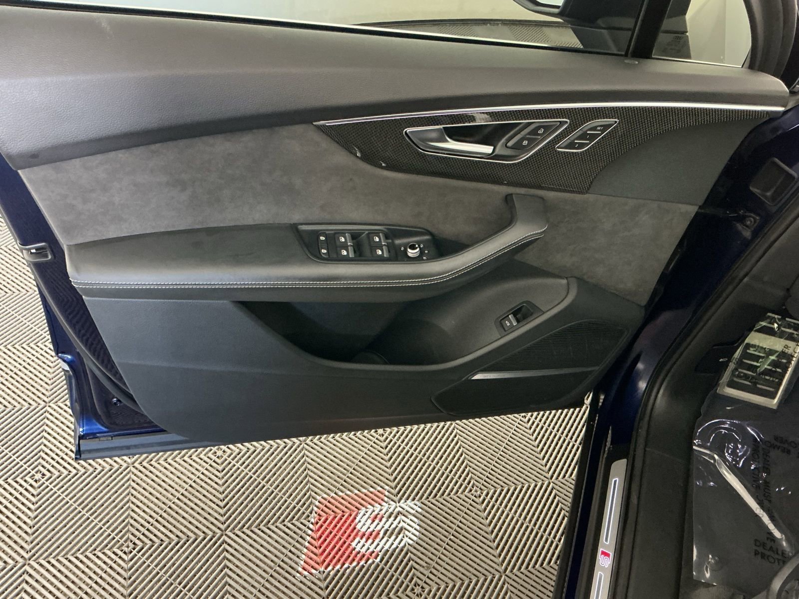 Used 2022 Audi SQ7 Prestige w/ Prestige Package image 20