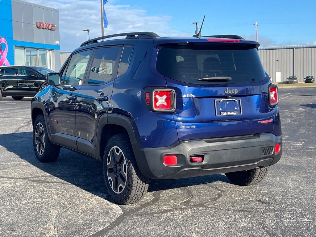 Used 2016 Jeep Renegade Trailhawk w/ Premium Trailhawk Package image 25