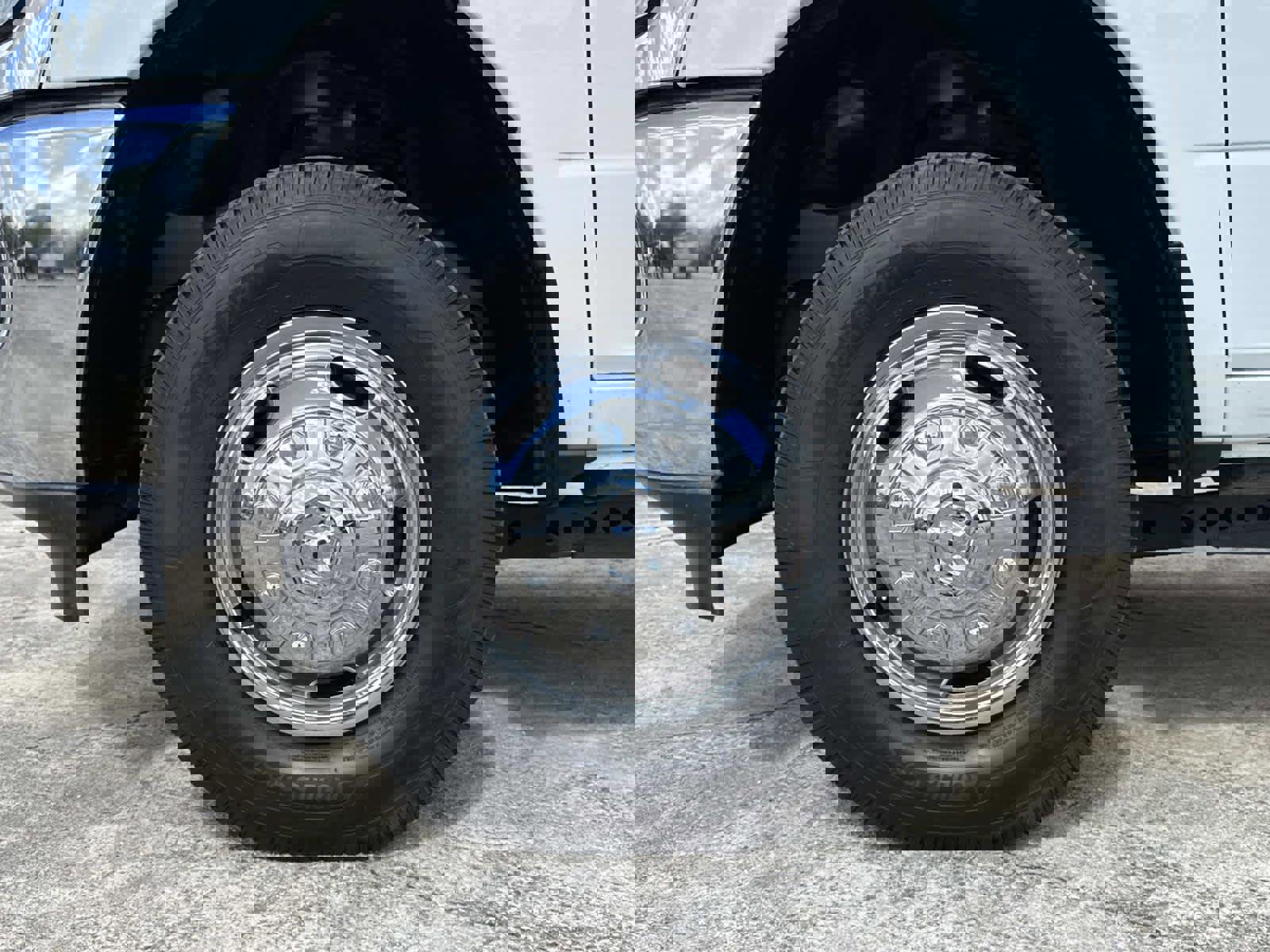 Used 2024 RAM 3500 Tradesman w/ Chrome Appearance Group image 26