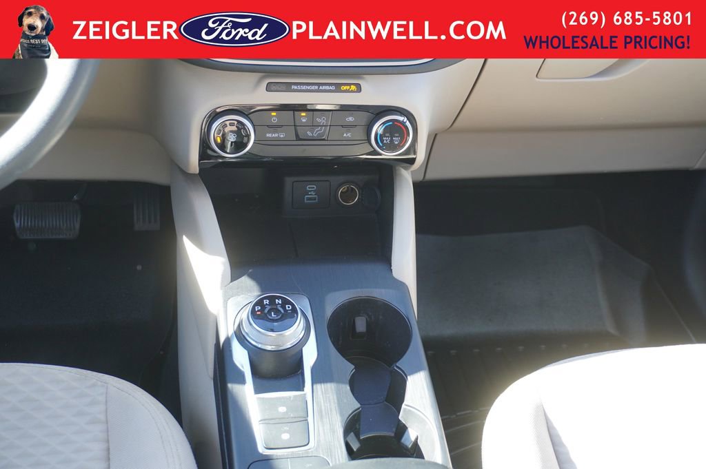 Used 2022 Ford Escape SE image 15