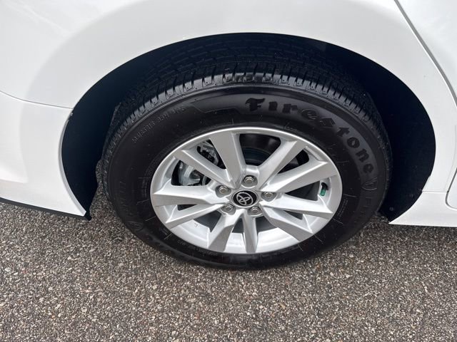 Used 2025 Toyota Camry LE AWD/4WD image 13