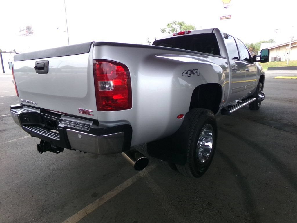 Used 2011 GMC Sierra 3500 SLT w/ SLT Convenience Package AWD/4WD image 6