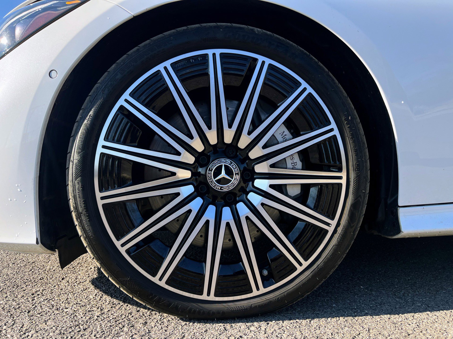 Used 2024 Mercedes-Benz CLE 450 4MATIC Coupe image 9